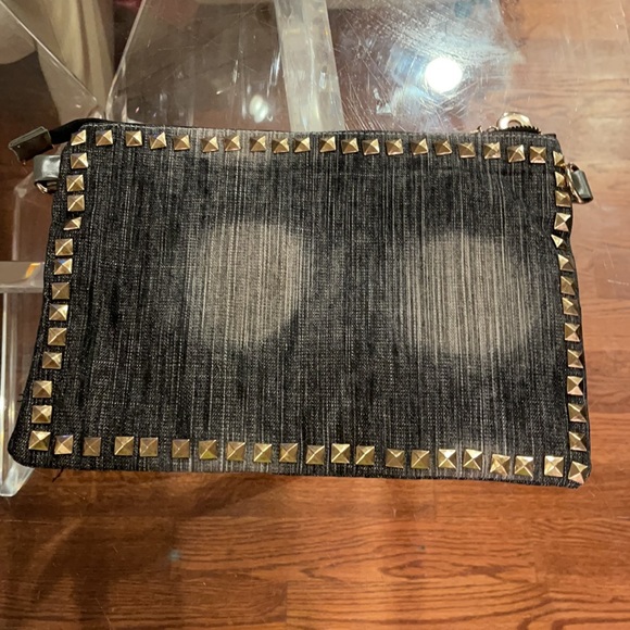 Gray stone washed denim with gold stud clutch Jean bag - Picture 4 of 8